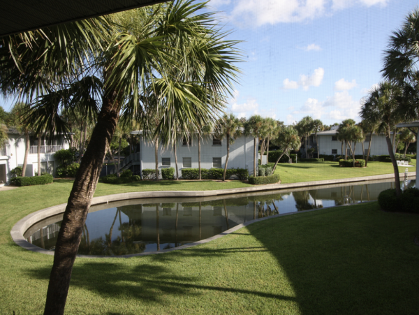 Charming Two Bedroom Vacation Condo on Longboat Key